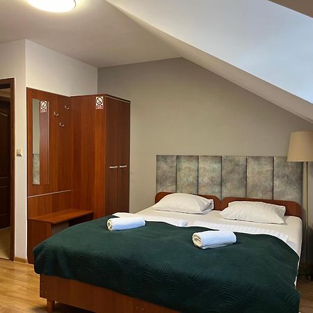 Kamienica Przy Bramie Hotell Opatow  Exteriör bild