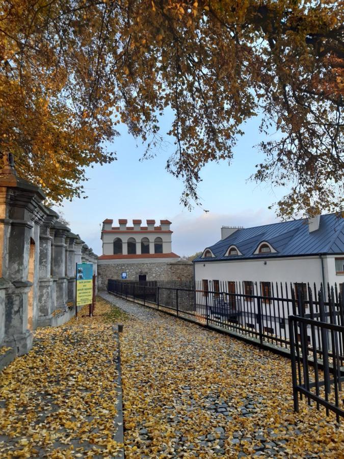Kamienica Przy Bramie Hotell Opatow  Exteriör bild