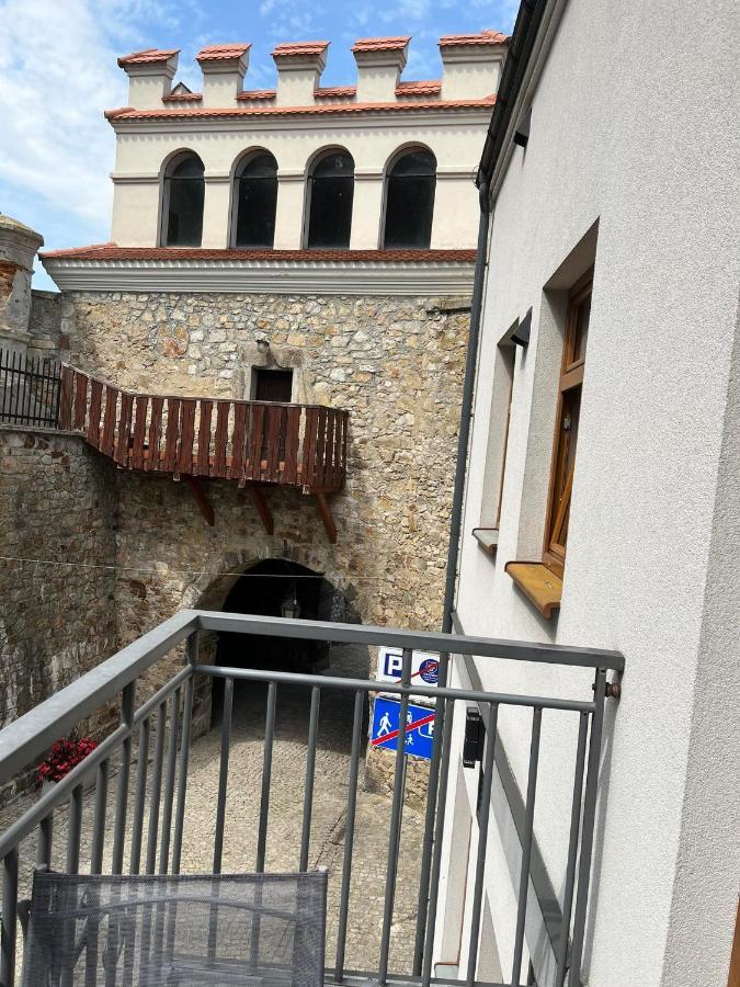 Kamienica Przy Bramie Hotell Opatow  Exteriör bild