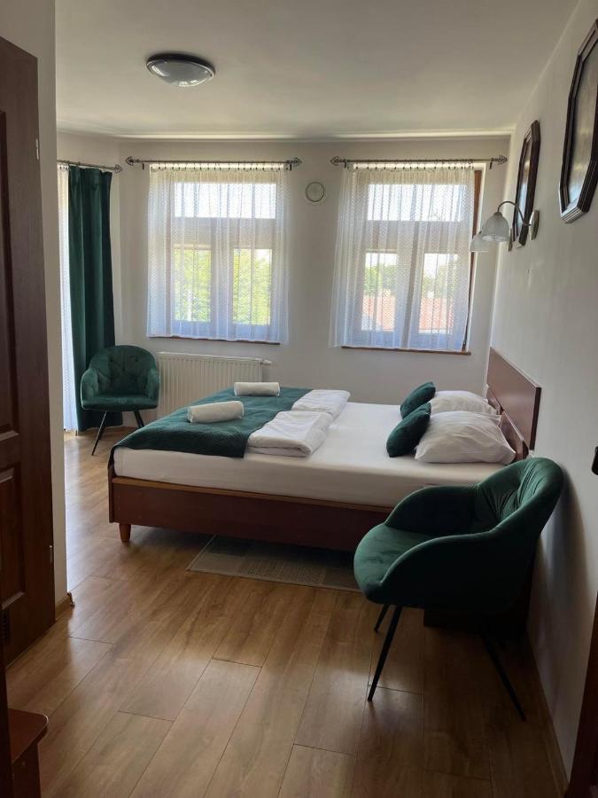 Kamienica Przy Bramie Hotell Opatow  Exteriör bild