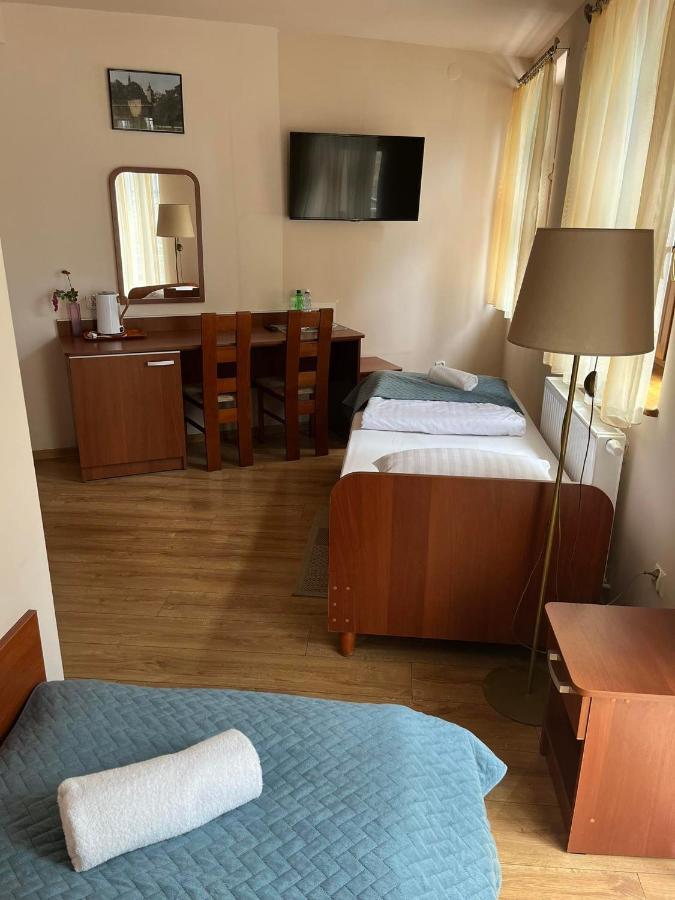 Kamienica Przy Bramie Hotell Opatow  Exteriör bild