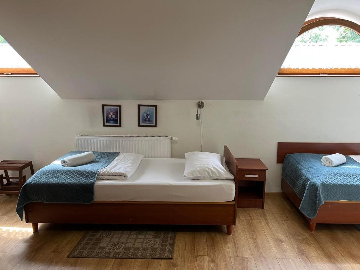 Kamienica Przy Bramie Hotell Opatow  Exteriör bild