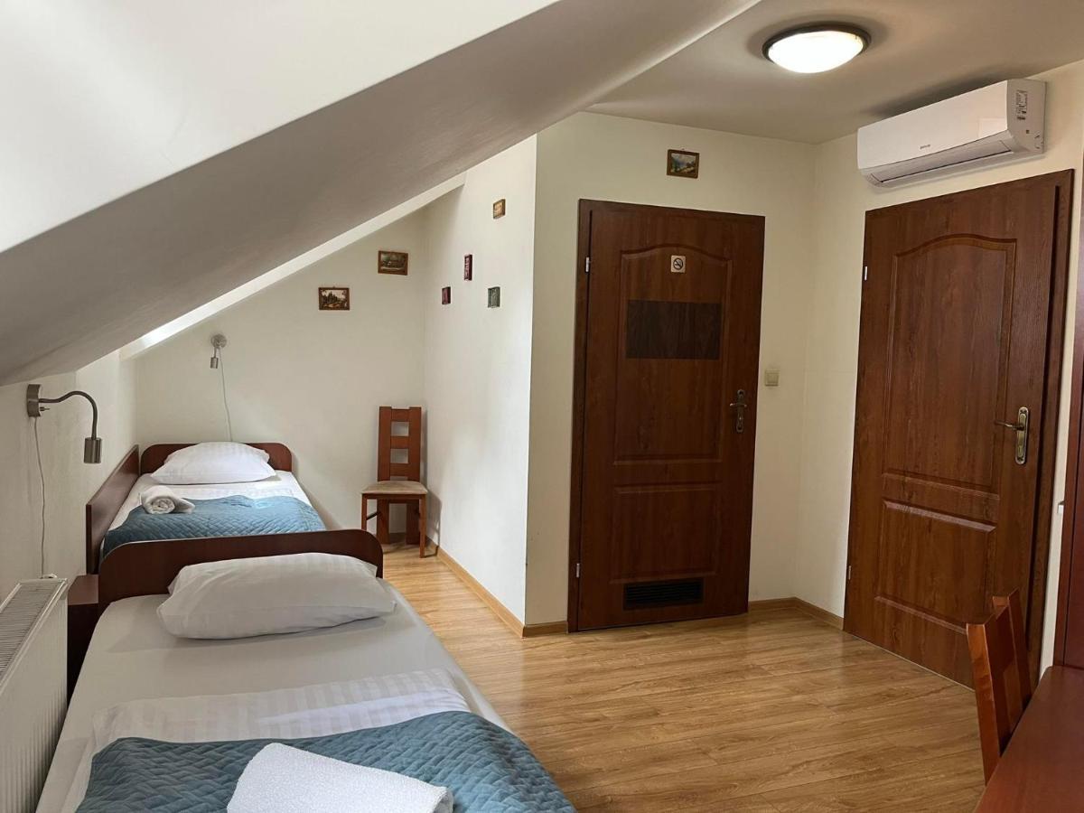 Kamienica Przy Bramie Hotell Opatow  Exteriör bild
