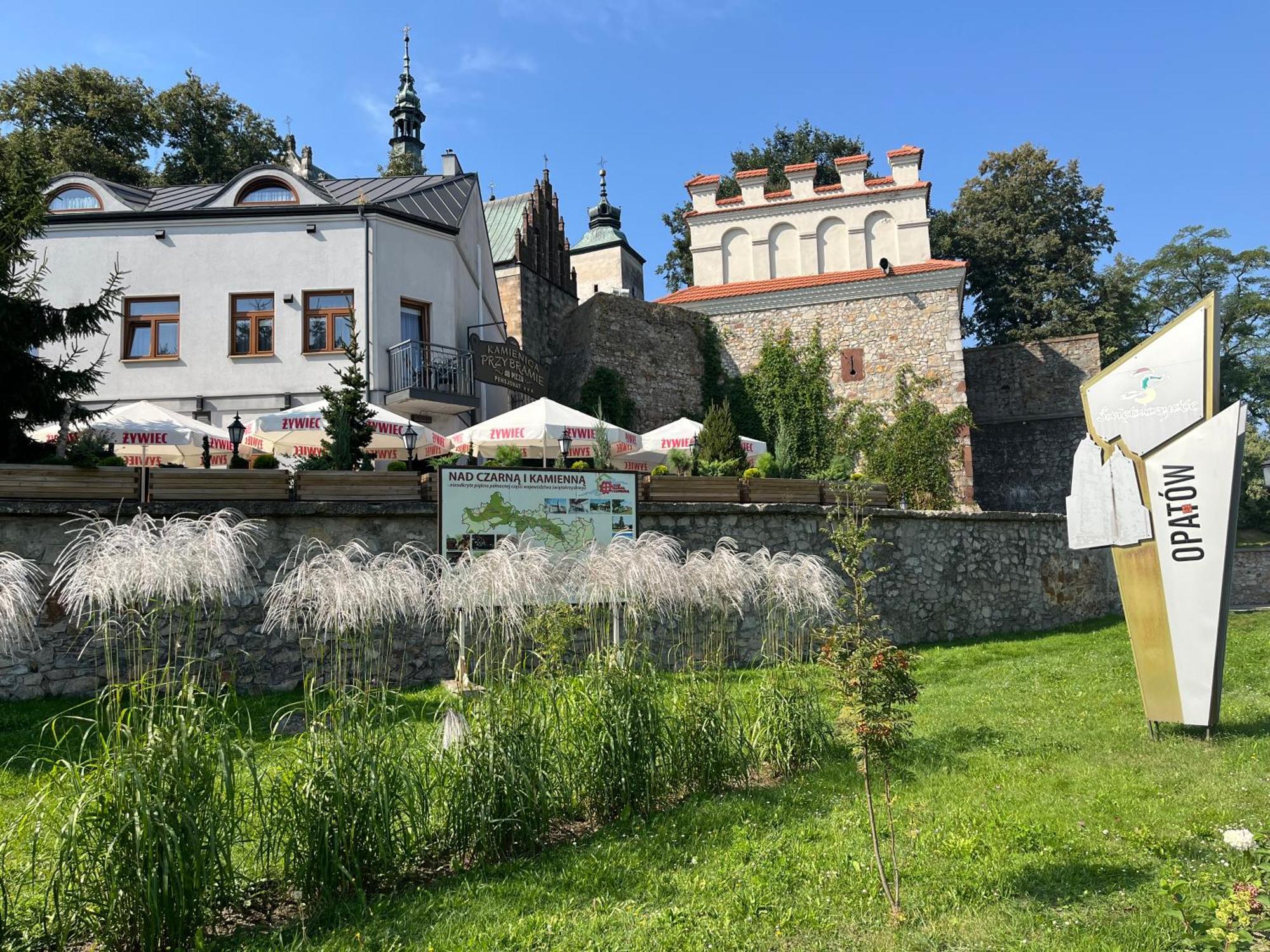 Kamienica Przy Bramie Hotell Opatow  Exteriör bild