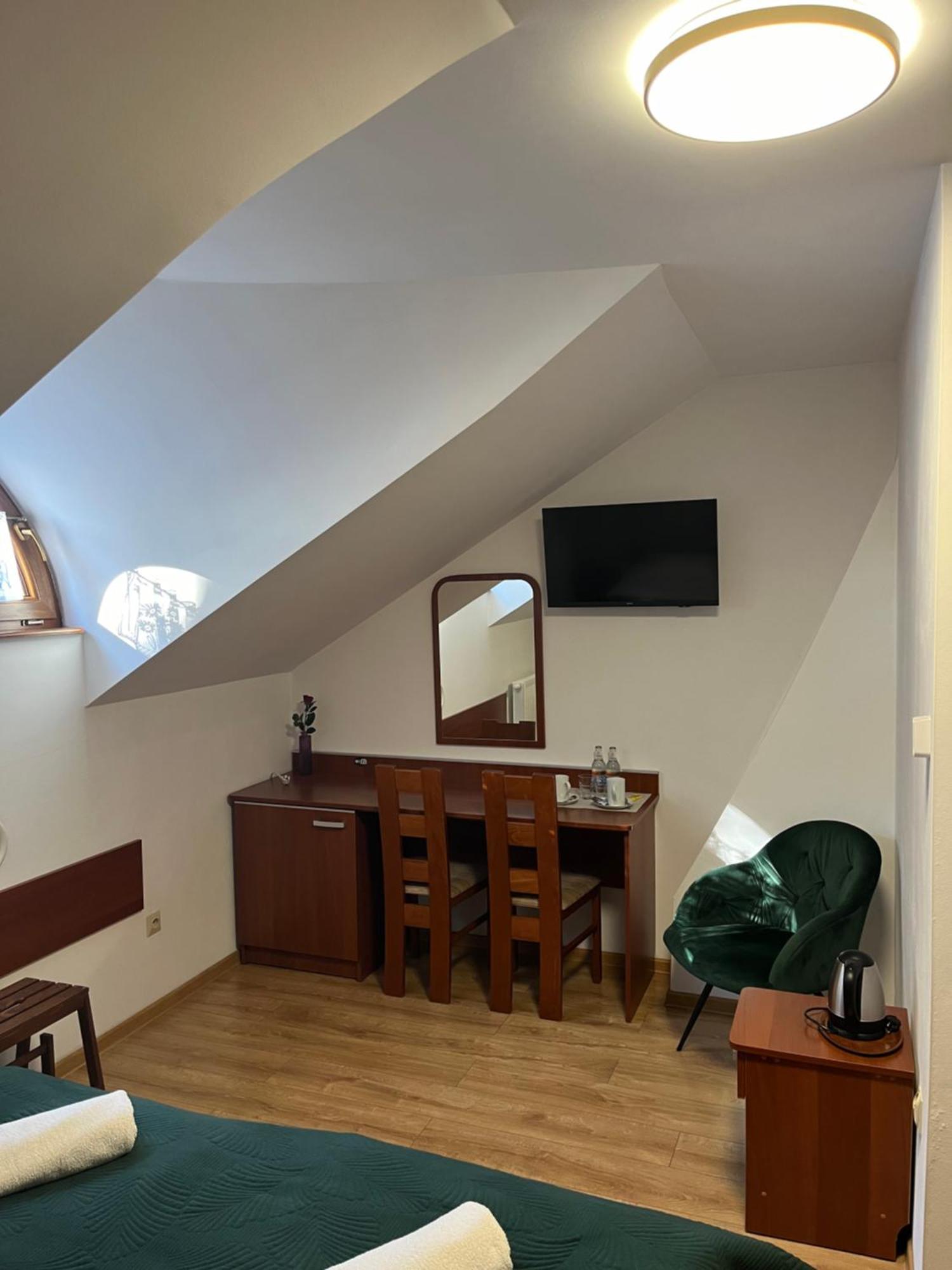 Kamienica Przy Bramie Hotell Opatow  Exteriör bild