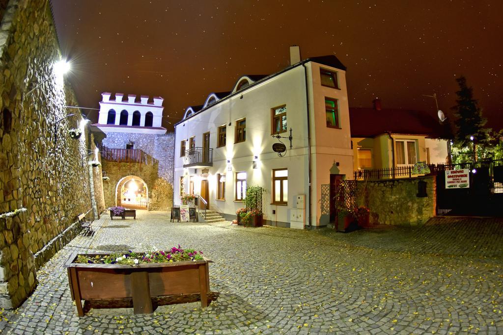 Kamienica Przy Bramie Hotell Opatow  Exteriör bild